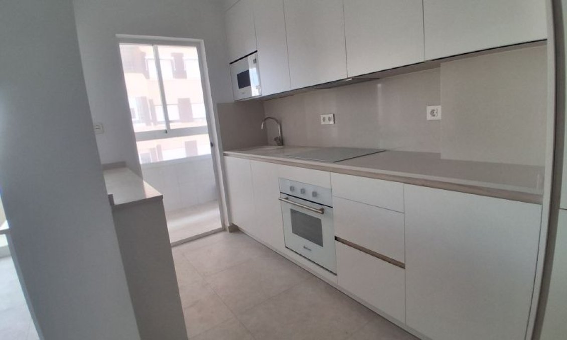 Revânzare - Apartament -
Torrevieja - Costa Blanca