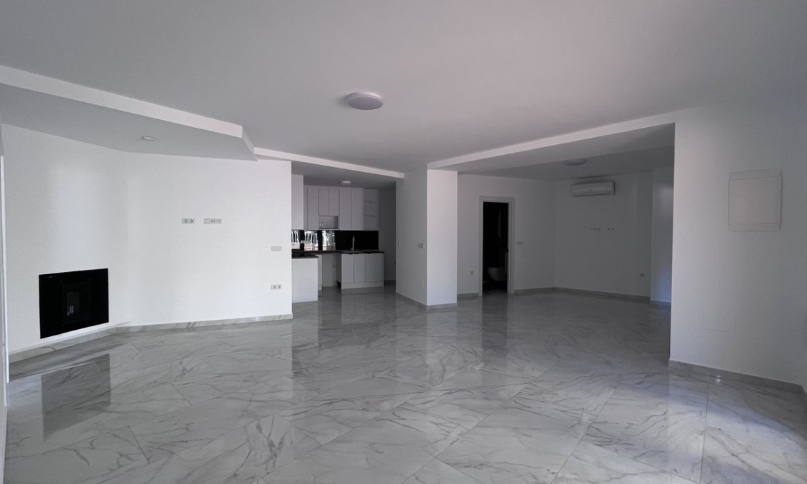 Resale - Bungalow -
Torrevieja