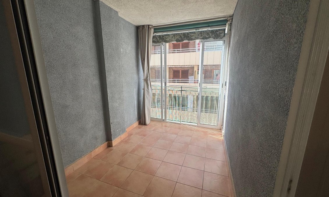Resale - Apartment -
Torrevieja - Costa Blanca