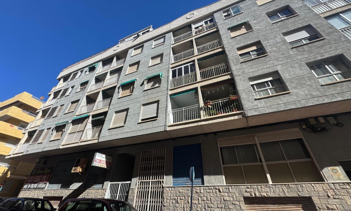 Resale - Apartment -
Torrevieja - Costa Blanca