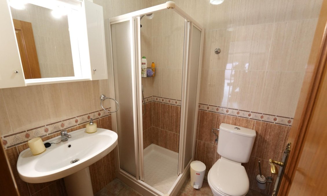 Resale - Villa -
Orihuela Costa - Campoamor