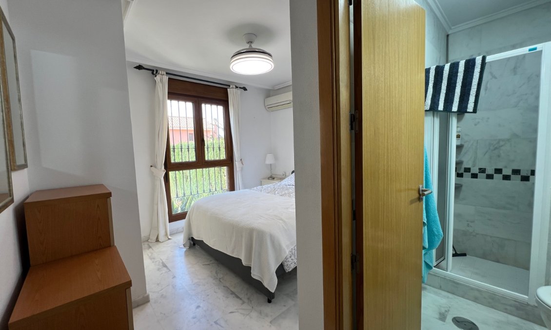 Használt Ingatlanok - Bungaló -
Algorfa - Inland