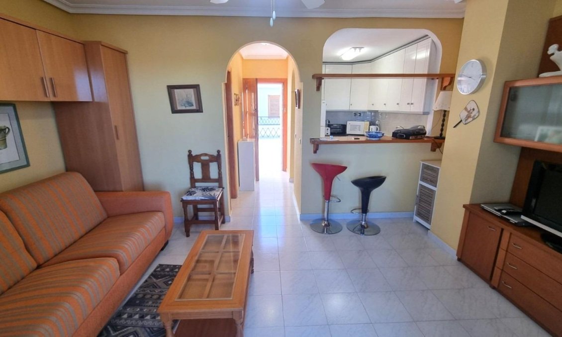 Revânzare - Apartament -
Torrevieja - La Mata