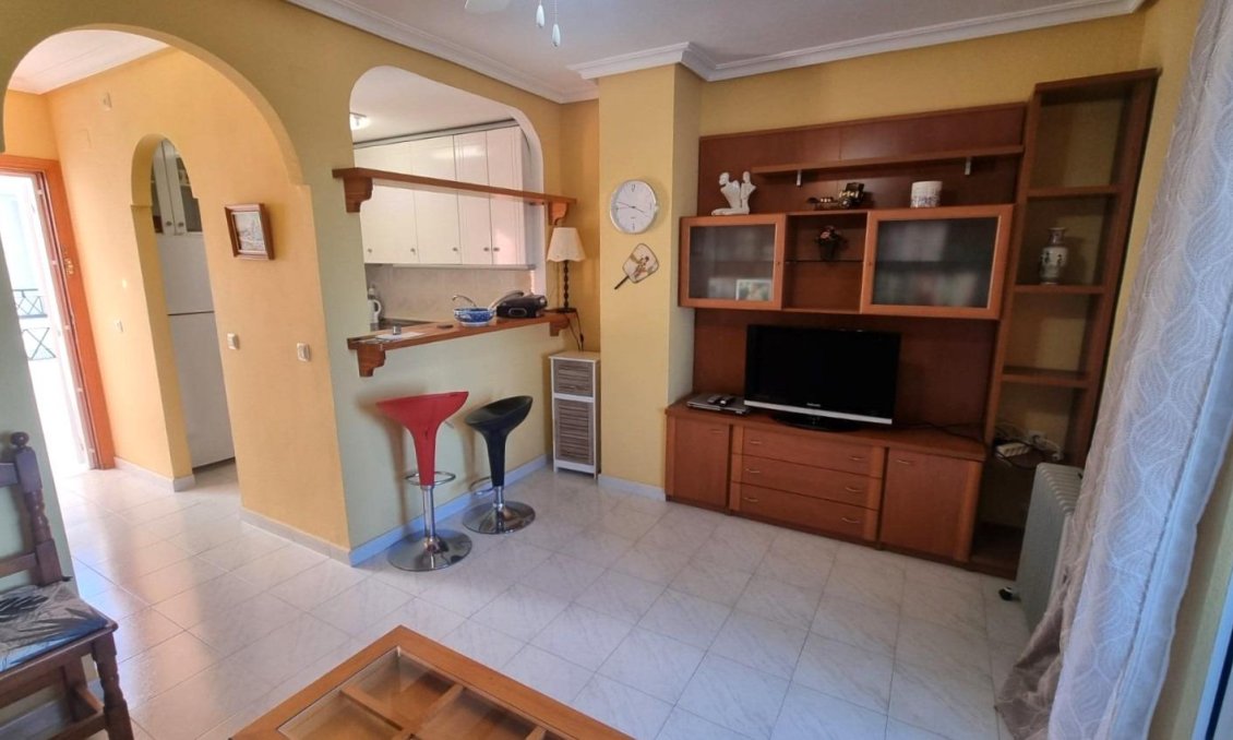Revânzare - Apartament -
Torrevieja - La Mata
