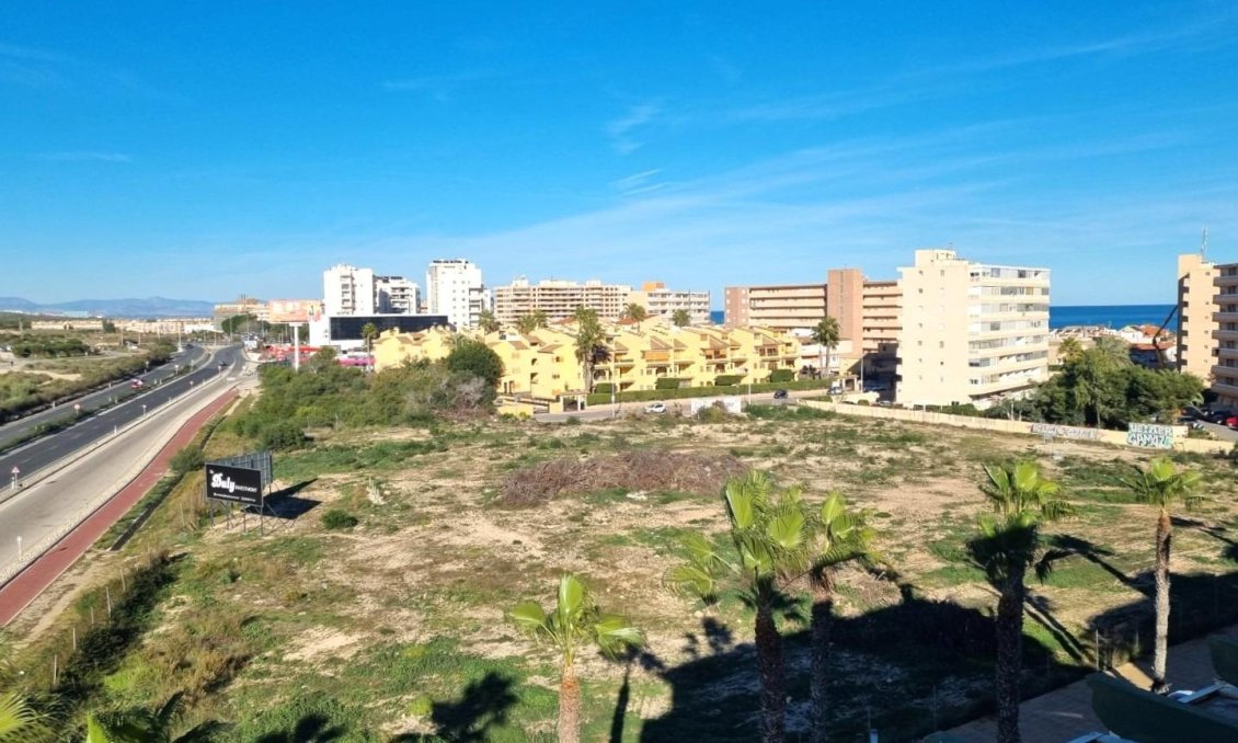 Revânzare - Apartament -
Torrevieja - La Mata