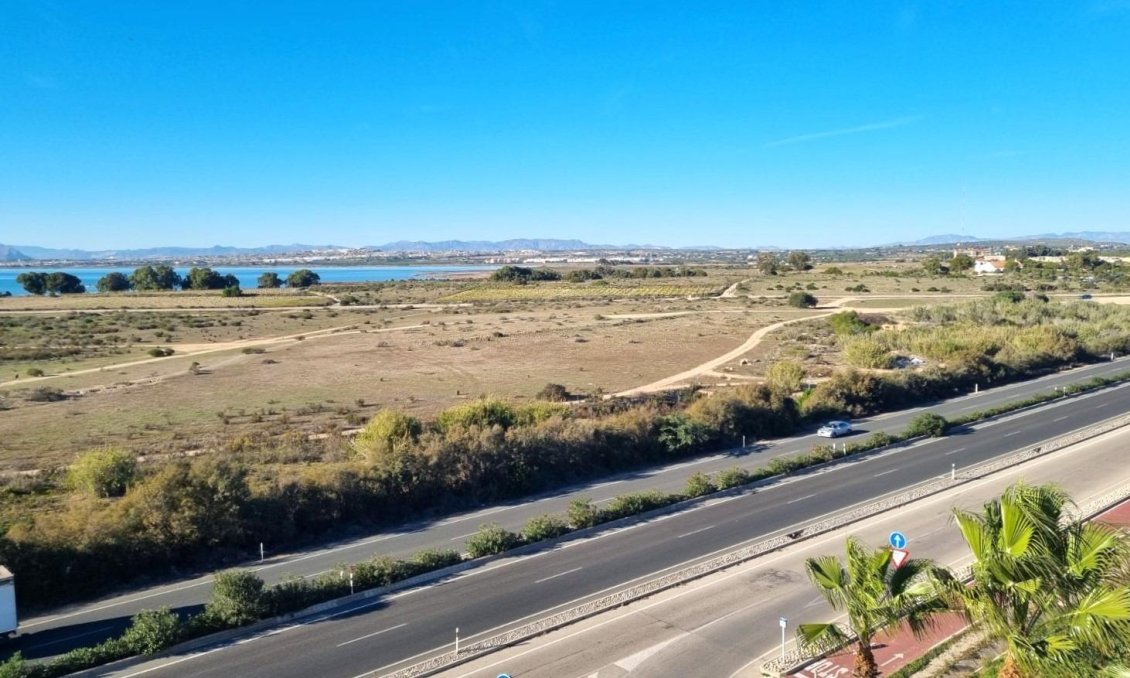 Revânzare - Apartament -
Torrevieja - La Mata