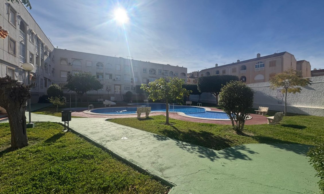 Resale - Apartment -
Torrevieja - Costa Blanca