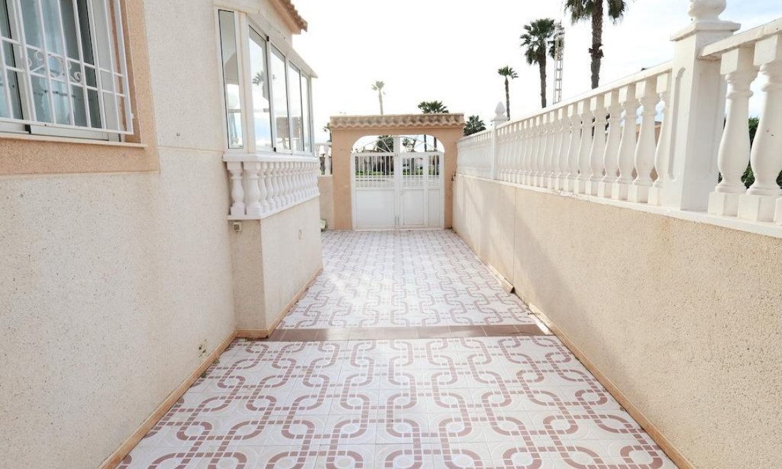 Wiederverkauf - Town House -
Torrevieja - Costa Blanca