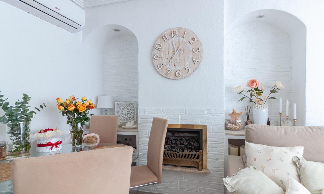 Resale - Villa -
Orihuela Costa - Los Almendros-la Florida