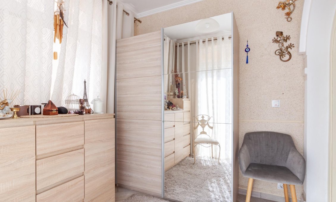 Resale - Villa -
Orihuela Costa - Los Almendros-la Florida