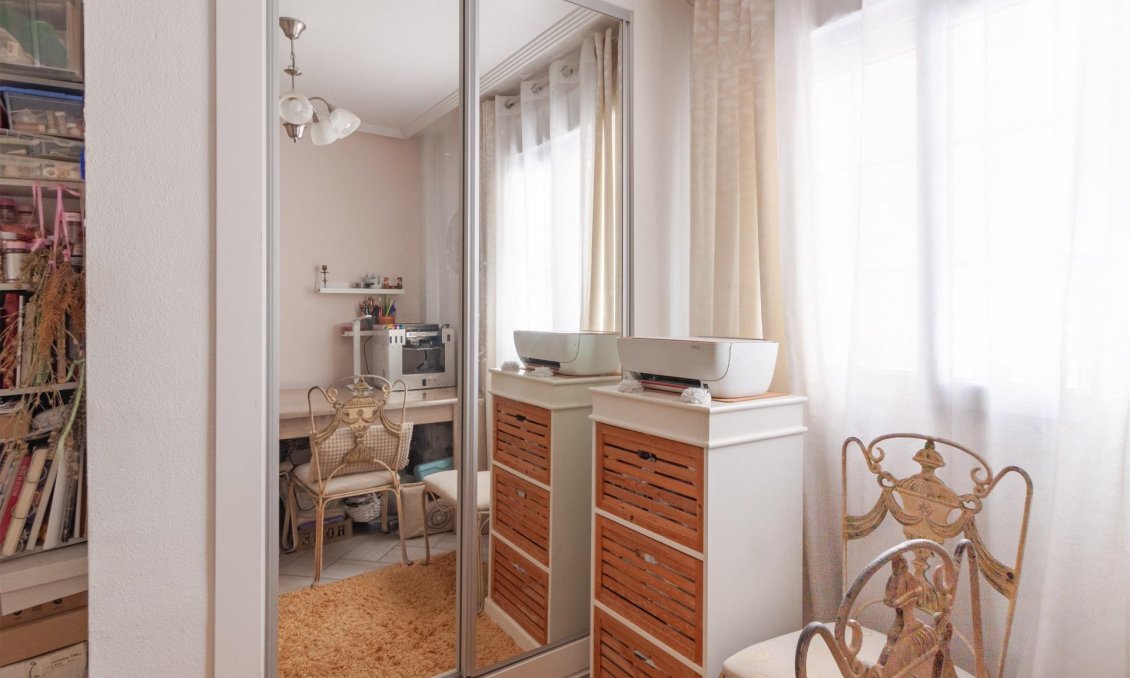 Resale - Villa -
Orihuela Costa - Los Almendros-la Florida