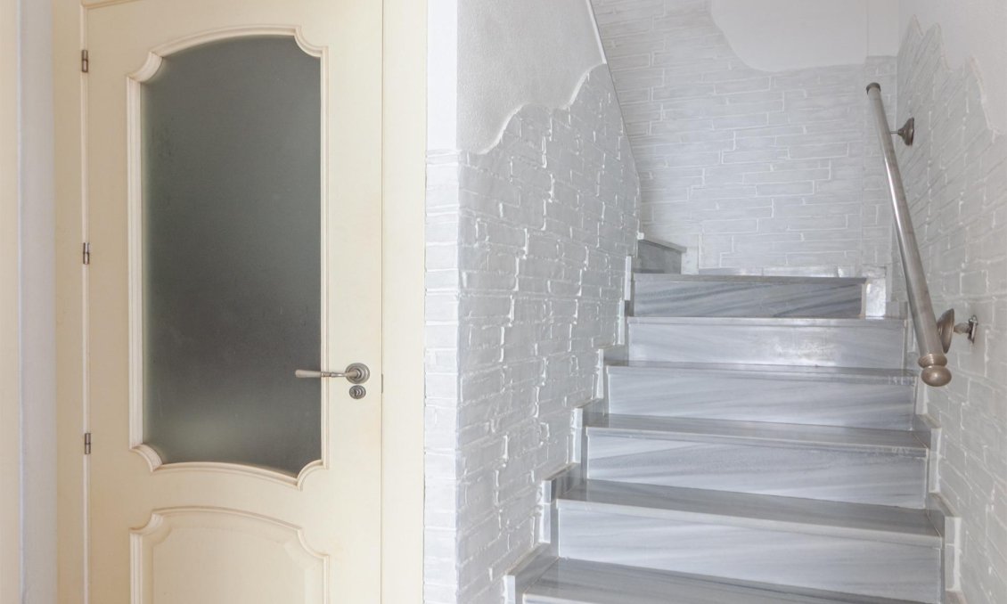 Resale - Villa -
Orihuela Costa - Los Almendros-la Florida