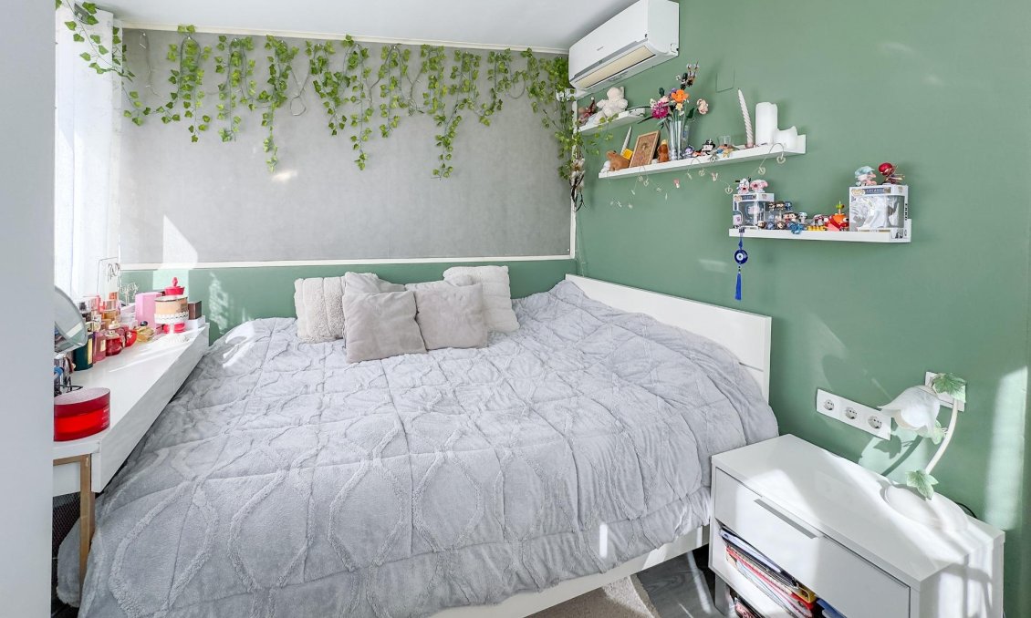 Resale - Villa -
Orihuela Costa - Los Almendros-la Florida