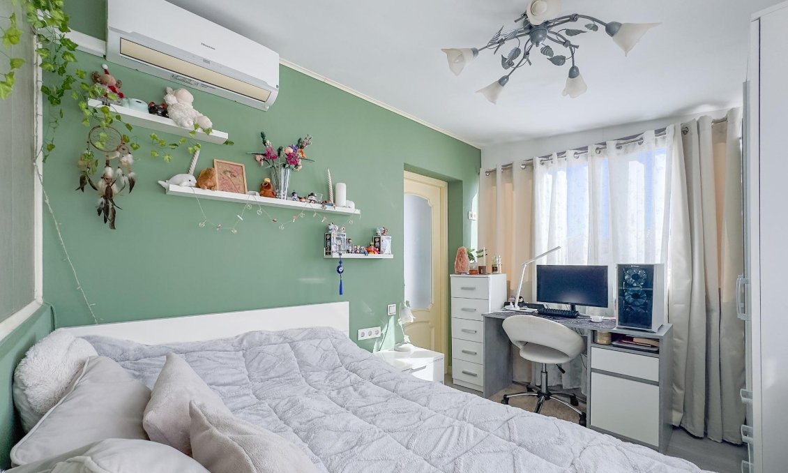 Resale - Villa -
Orihuela Costa - Los Almendros-la Florida