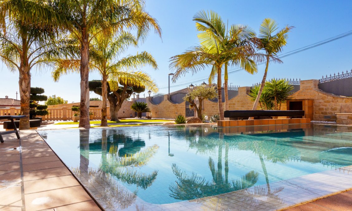 Wiederverkauf - Villa -
San Vicente del Raspeig - Inland