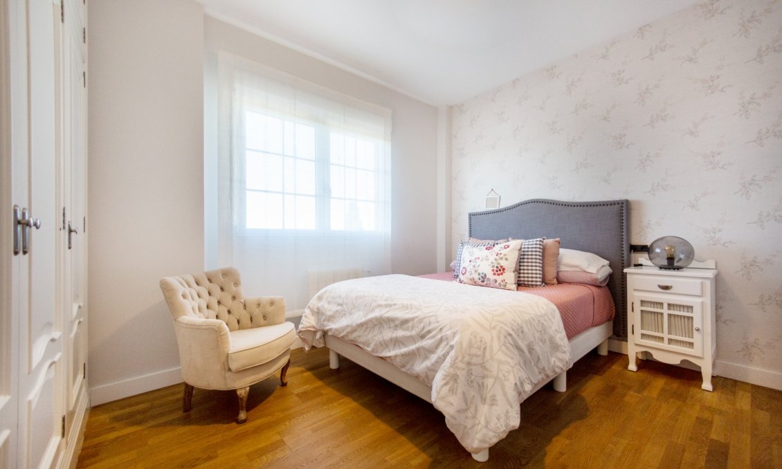 Wiederverkauf - Villa -
San Vicente del Raspeig - Inland