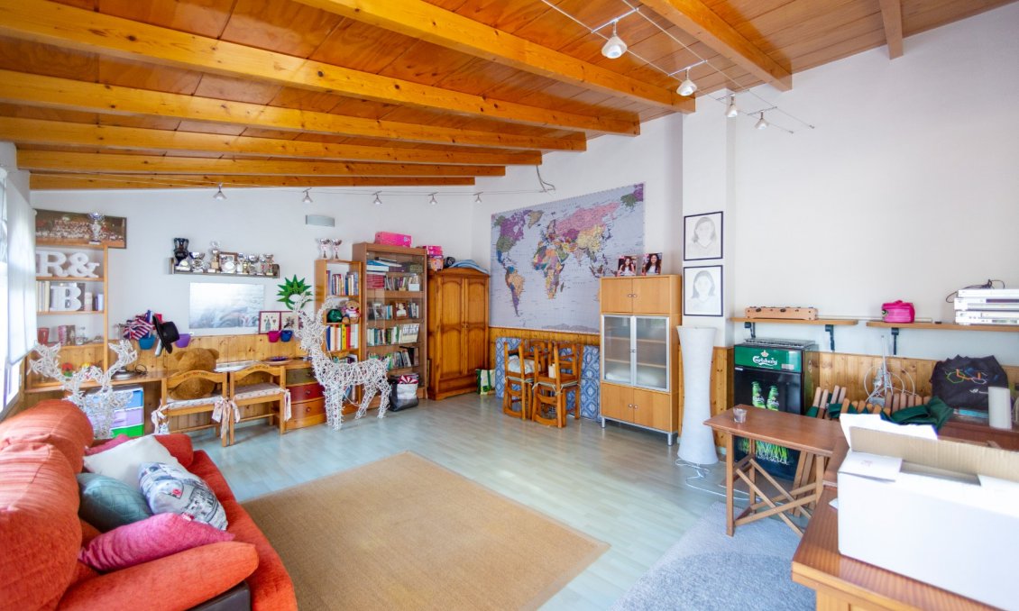 Wiederverkauf - Villa -
San Vicente del Raspeig - Inland