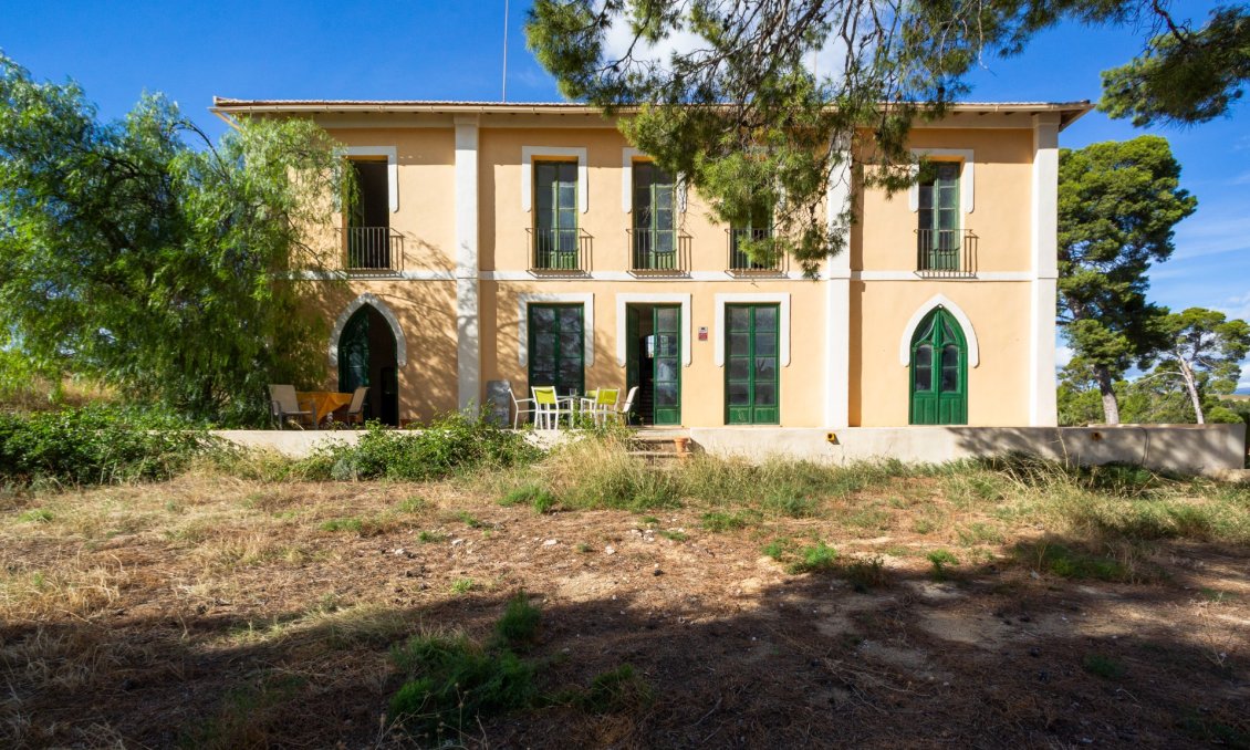 Resale - Villa -
Alicante - Costa Blanca