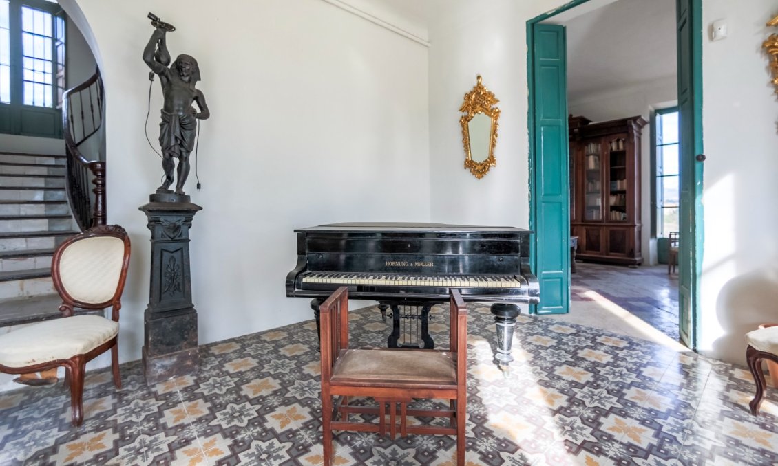 Resale - Villa -
Alicante - Costa Blanca