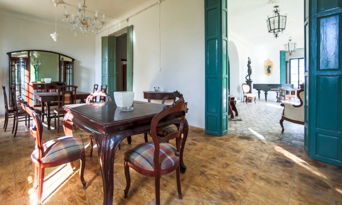 Resale - Villa -
Alicante - Costa Blanca