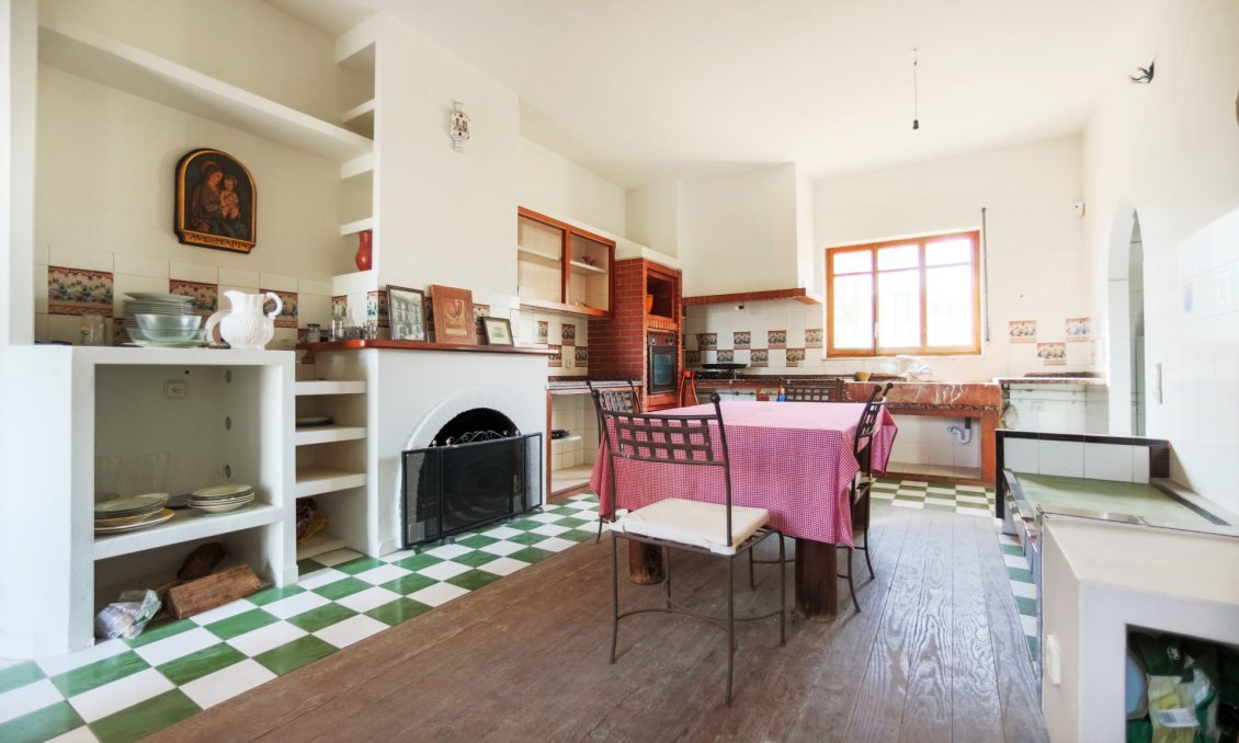 Resale - Villa -
Alicante - Costa Blanca