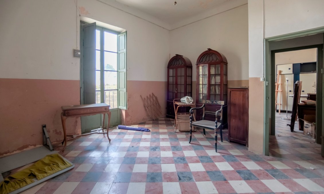 Resale - Villa -
Alicante - Costa Blanca