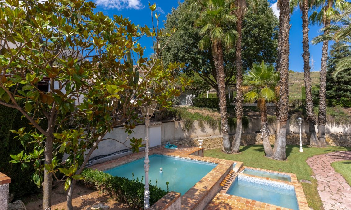 Revânzare - Vilă -
Alcoy - Inland