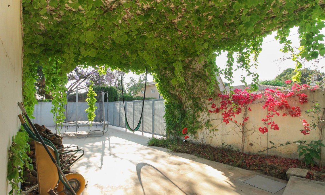 Wiederverkauf - Villa -
San Vicente del Raspeig - Inland