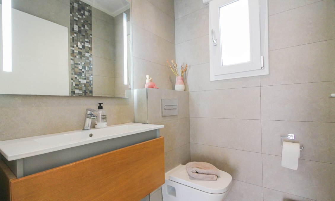 Revânzare - Vilă -
Torrevieja - Costa Blanca