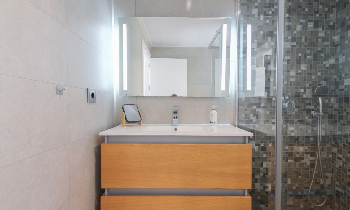 Revânzare - Vilă -
Torrevieja - Costa Blanca