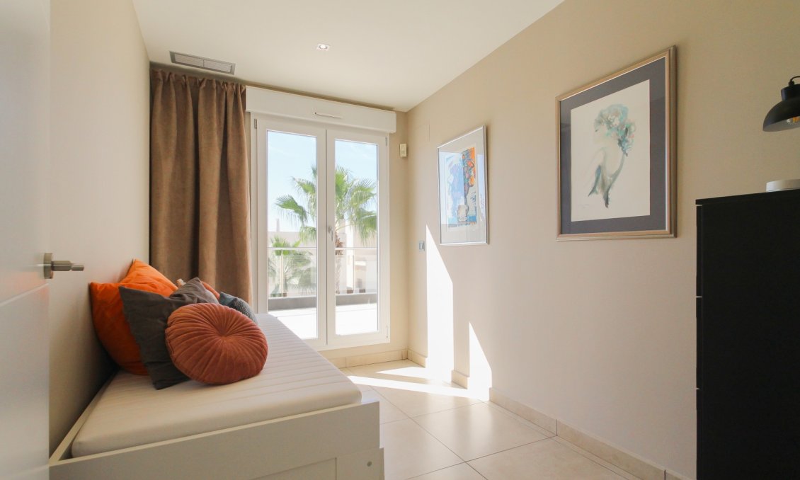 Revânzare - Vilă -
Torrevieja - Costa Blanca