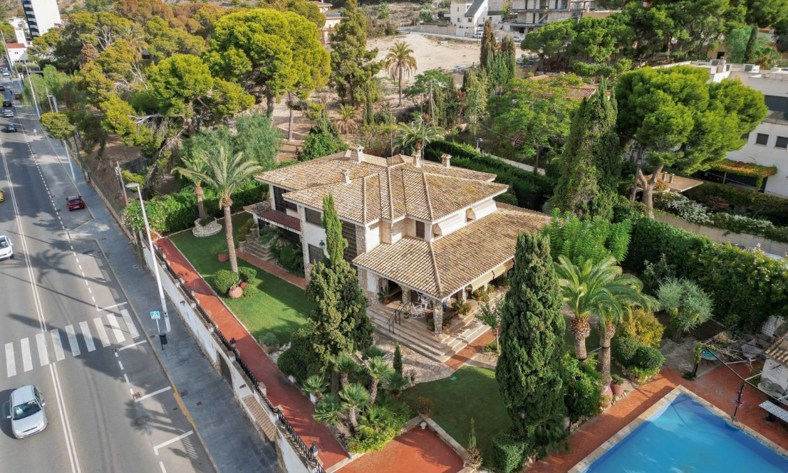 Resale - Villa -
Alicante - Costa Blanca