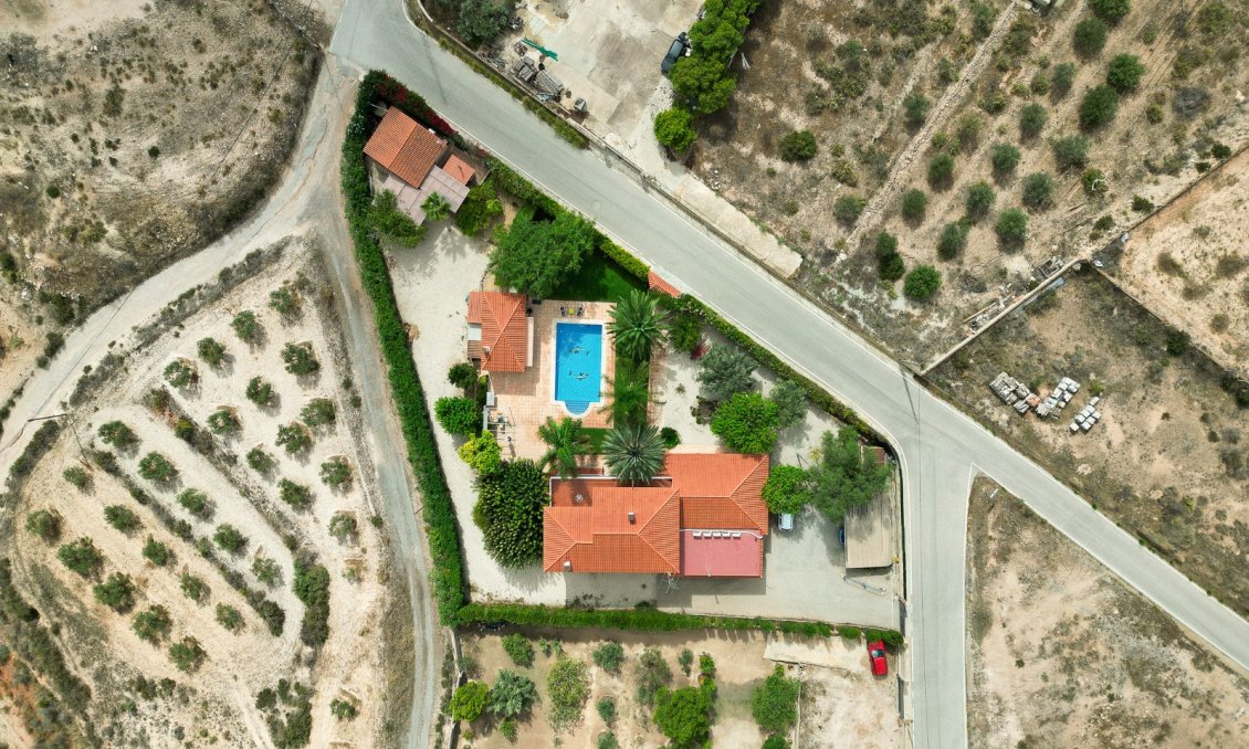 Wiederverkauf - Villa -
San Vicente del Raspeig - Inland