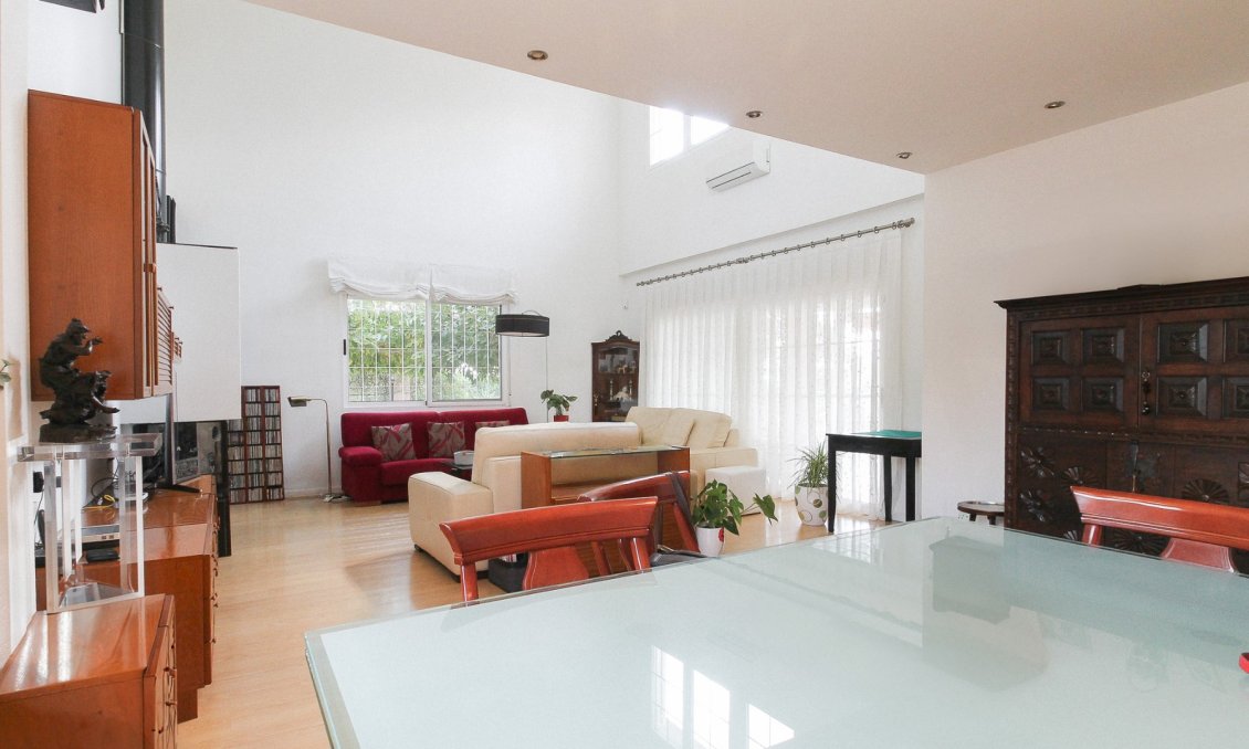 Wiederverkauf - Villa -
San Vicente del Raspeig - Inland