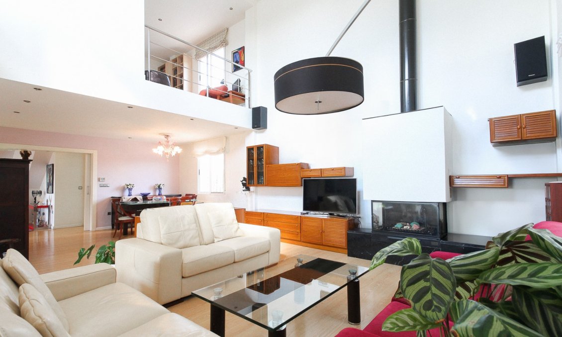 Wiederverkauf - Villa -
San Vicente del Raspeig - Inland