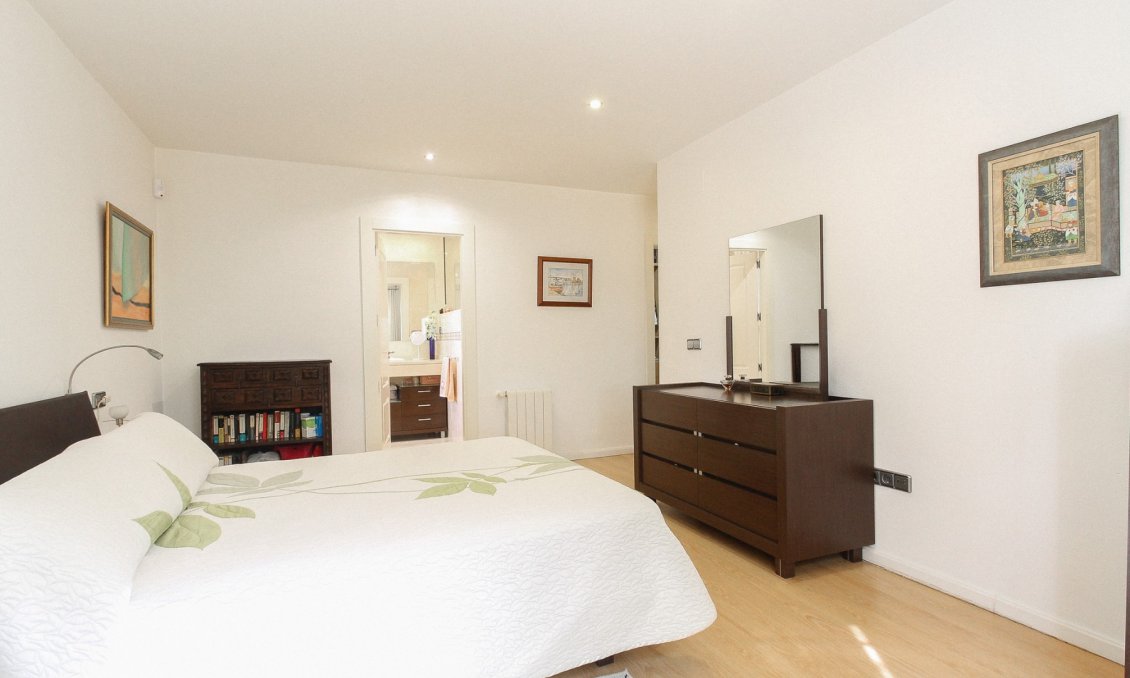 Wiederverkauf - Villa -
San Vicente del Raspeig - Inland