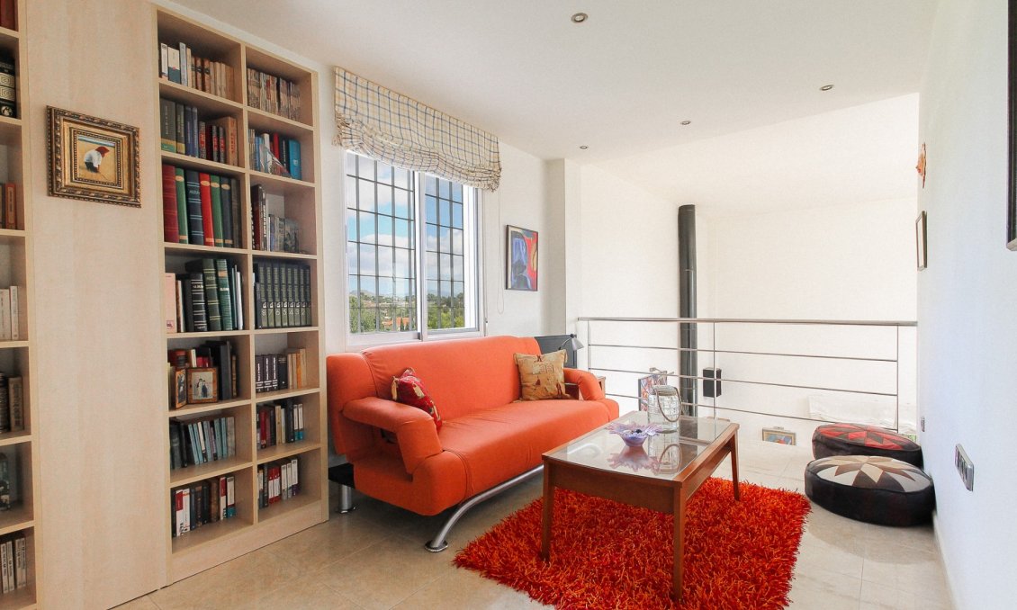 Wiederverkauf - Villa -
San Vicente del Raspeig - Inland