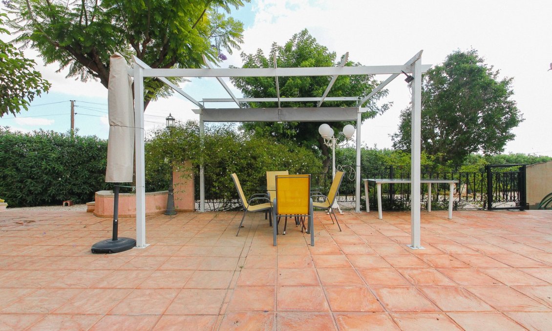 Wiederverkauf - Villa -
San Vicente del Raspeig - Inland