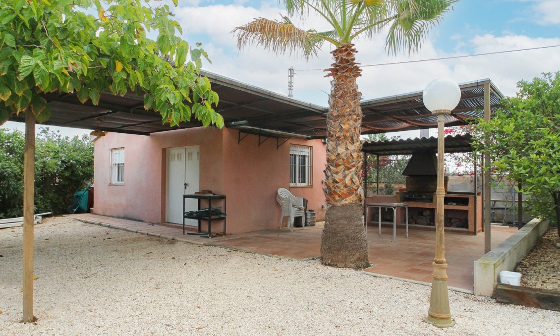 Wiederverkauf - Villa -
San Vicente del Raspeig - Inland