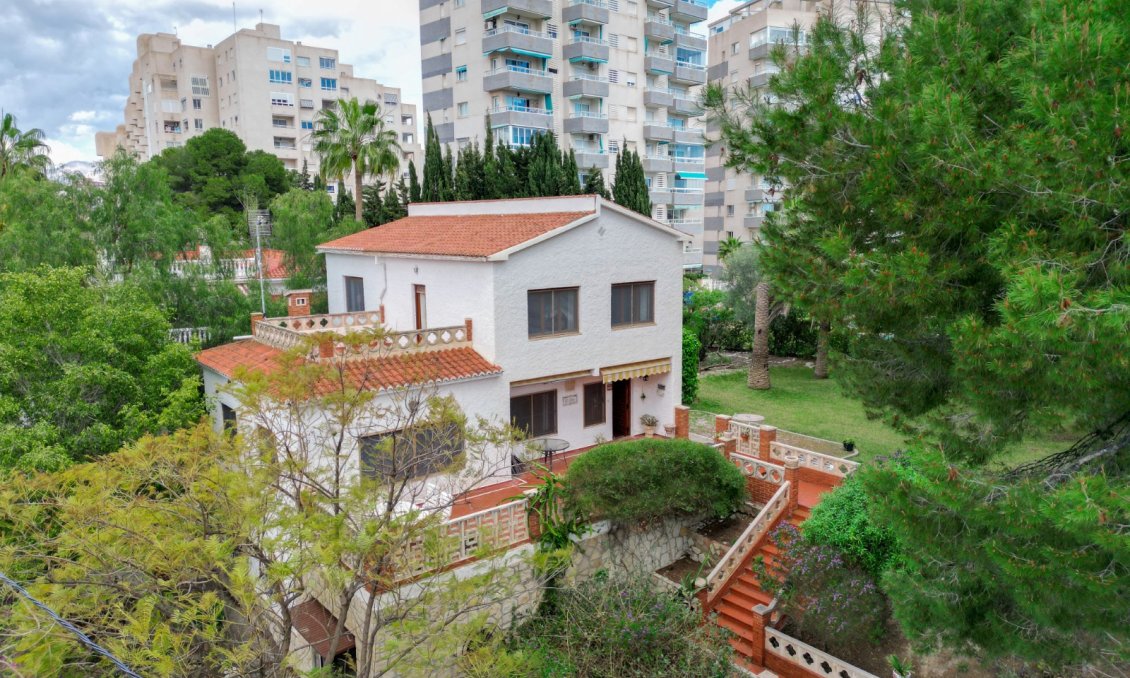 Revente - Villa -
El Campello - Costa Blanca