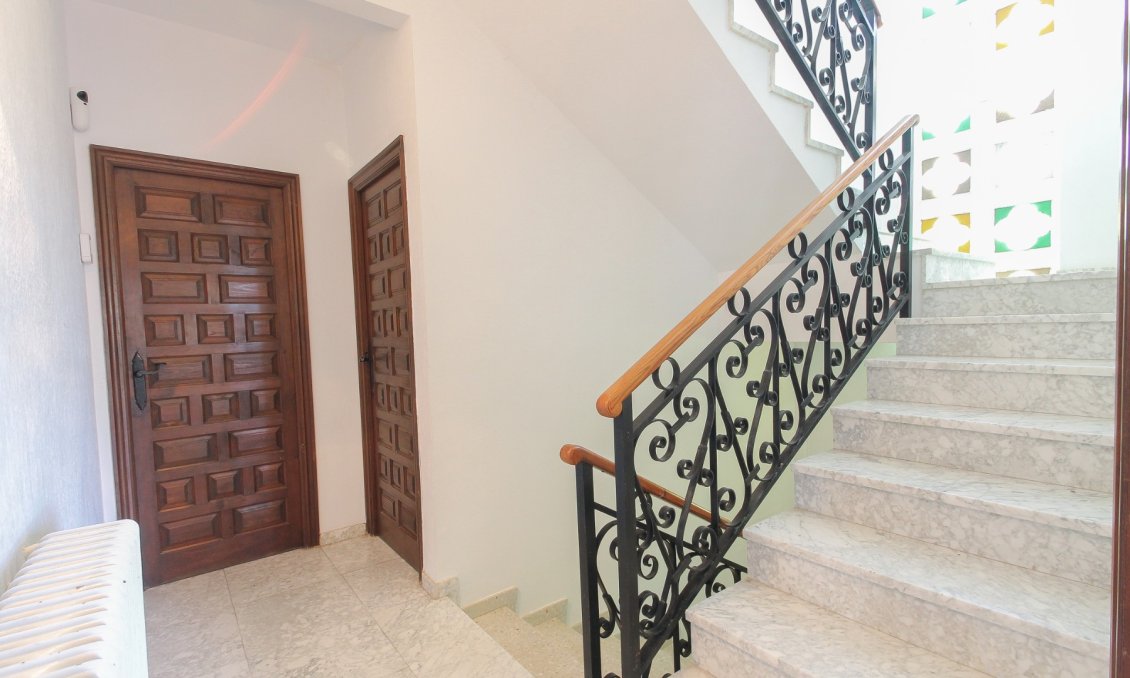 Revente - Villa -
El Campello - Costa Blanca