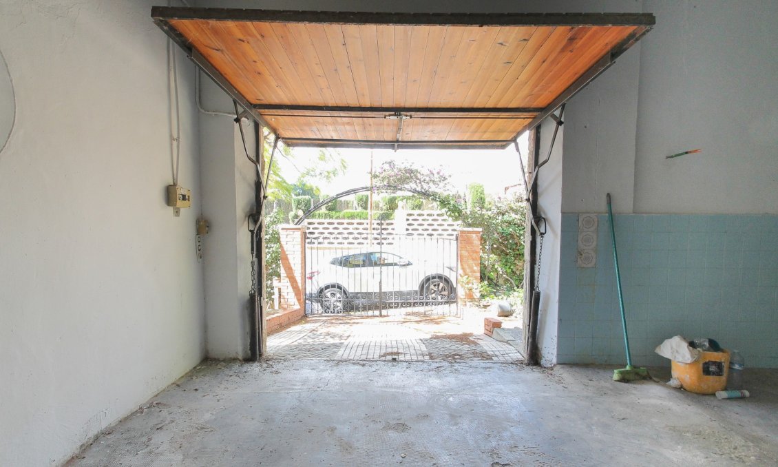 Revente - Villa -
El Campello - Costa Blanca