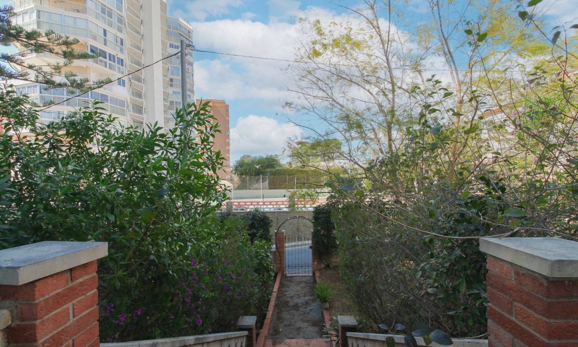 Revente - Villa -
El Campello - Costa Blanca