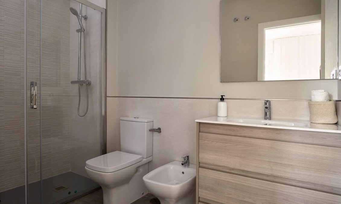 Construcție nouă - Mansardă -
Vera - El Playazo