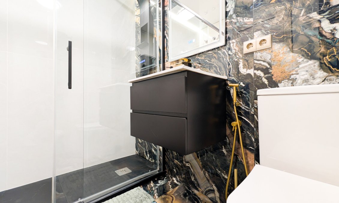 Wiederverkauf - Wohnung -
Torrevieja - Costa Blanca