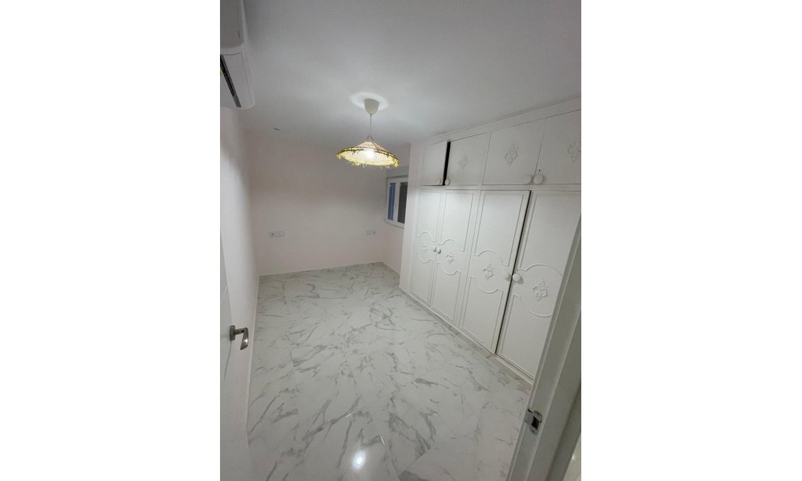 Resale - Apartment -
Torrevieja - Costa Blanca