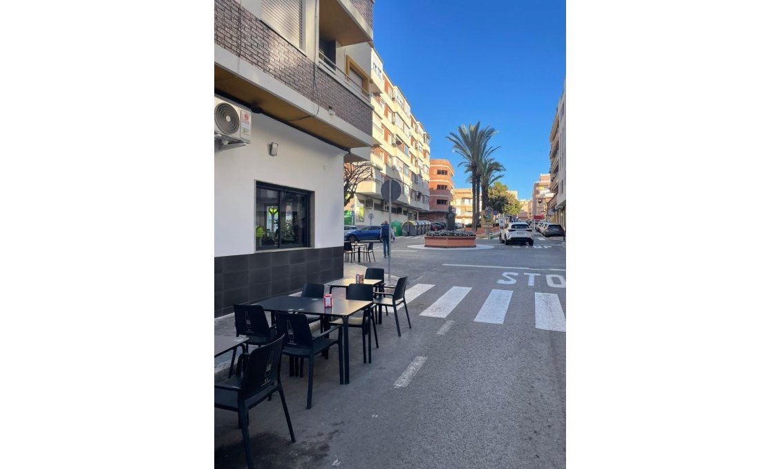 Resale - Apartment -
Torrevieja - Costa Blanca