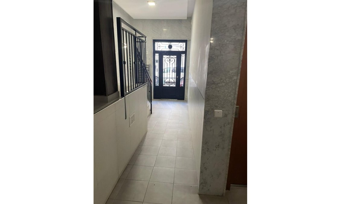 Resale - Apartment -
Torrevieja - Costa Blanca