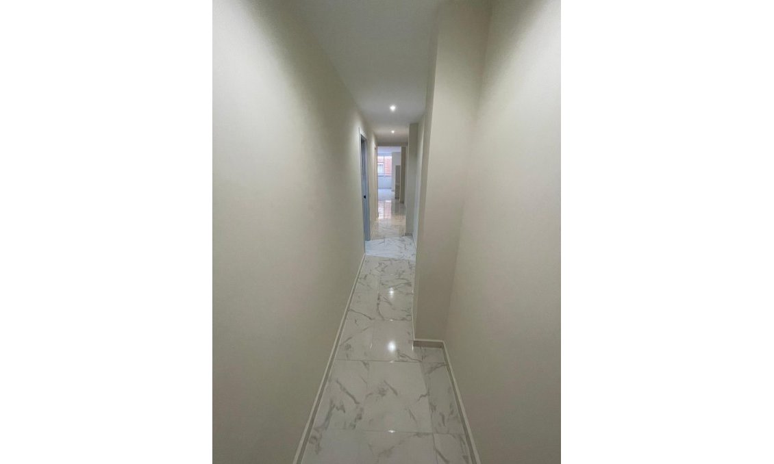 Resale - Apartment -
Torrevieja - Costa Blanca