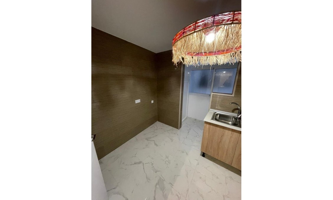 Resale - Apartment -
Torrevieja - Costa Blanca